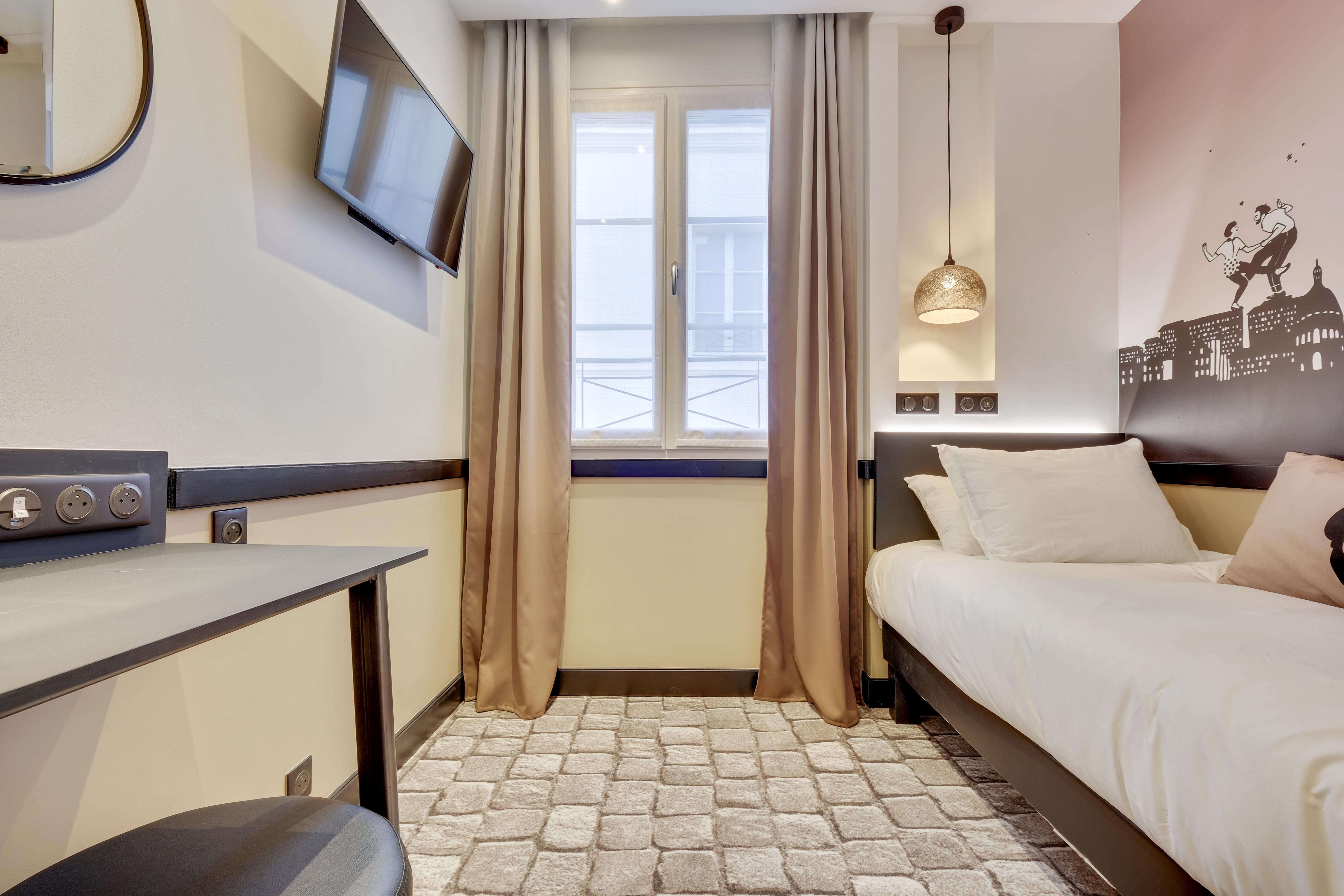 Hotel Lucien & Marinette ปารีส ภายนอก รูปภาพ